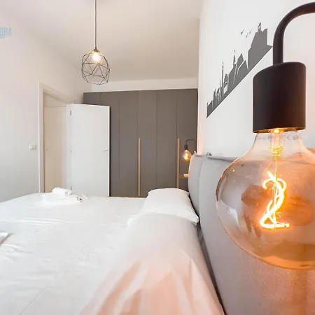 Imbriani 4c Tirabora Short Rent Apartman