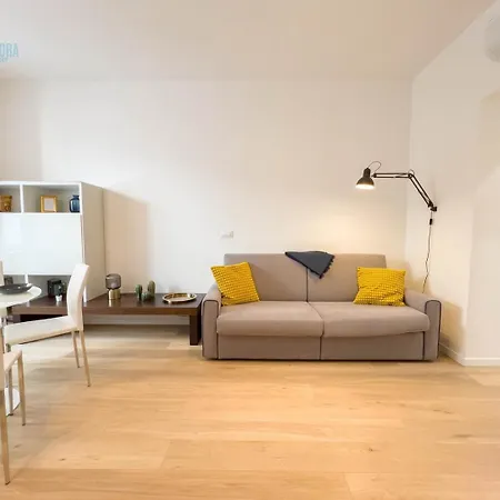 Imbriani 4c Tirabora Short Rent Apartment