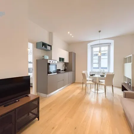 Apartment Imbriani 4c Tirabora Short Rent Trieste