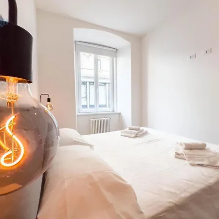 Apartment Imbriani 4c Tirabora Short Rent