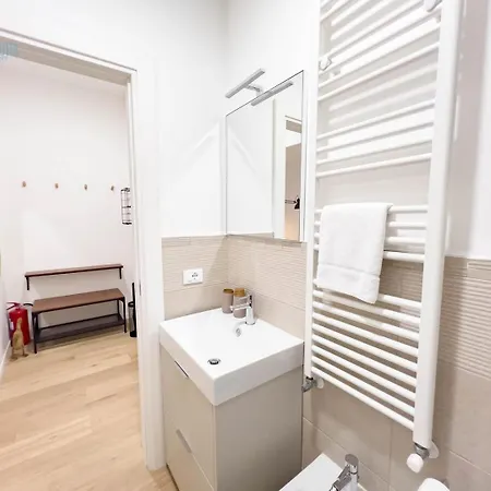 Imbriani 4c Tirabora Short Rent *