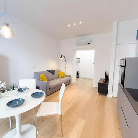 Imbriani 4c Tirabora Short Rent Τεργέστη
