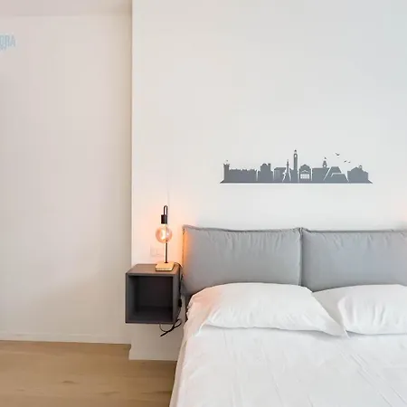 Imbriani 4c Tirabora Short Rent